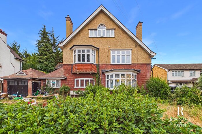 1 Bedroom Flat For Sale In Hillcroome Road, South Sutton, SM2
