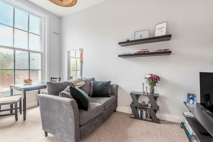 1 Bedroom Apartment To Rent In Old Kent Road, London, SE1