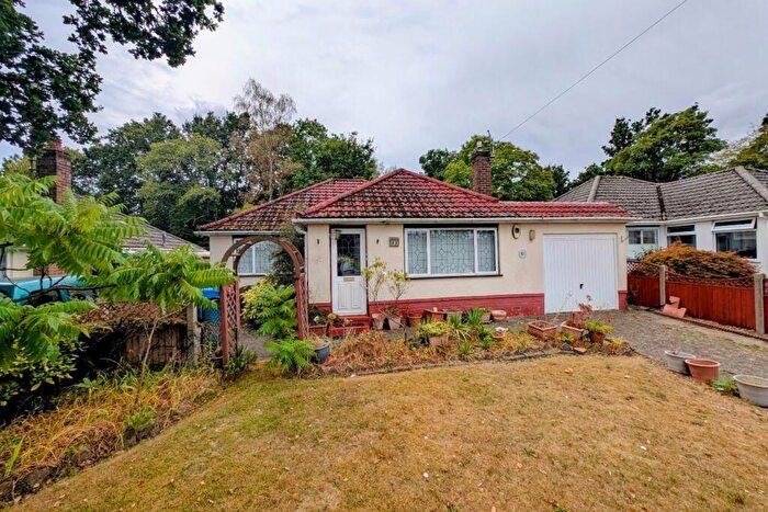 2 Bedroom Detached Bungalow For Sale In Keighley Avenue, Broadstone, BH18