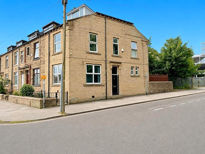 3 Bedroom Terraced House For Sale In Dracup Road, Great Horton, Bradford, BD7