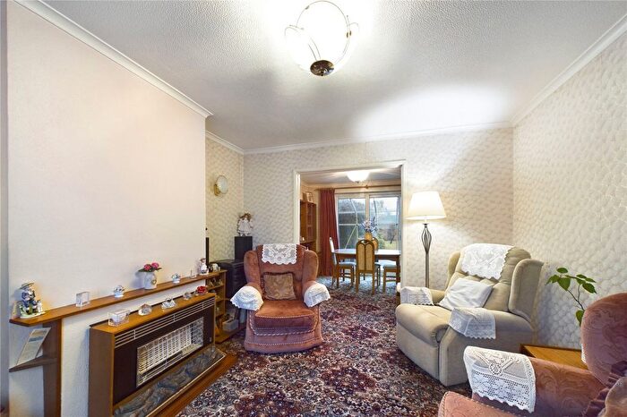 3 Bedroom Terraced House For Sale In Dickens Road, Tilgate, Crawley, West Sussex, RH10