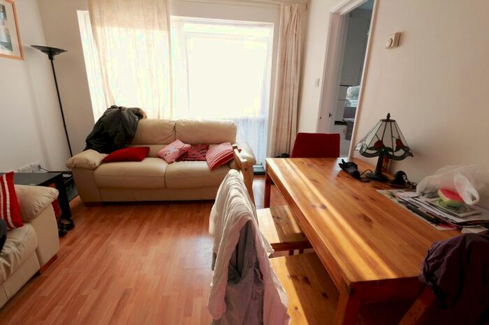 2 Bedroom Flat To Rent In Heybourne Road, London, N17