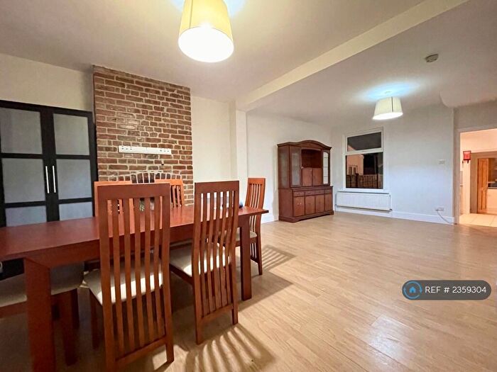 3 Bedroom Terraced House To Rent In Chaucer Road, London, E17