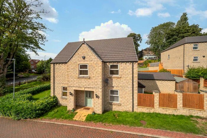 4 Bedroom Detached House To Rent In Popeley Grange, Liversedge, WF15