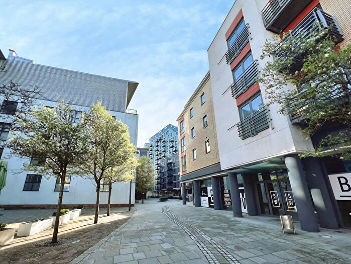 2 Bedroom Flat To Rent In Waterloo Apartments, Waterloo Street, Leeds, West Yorkshire, LS10