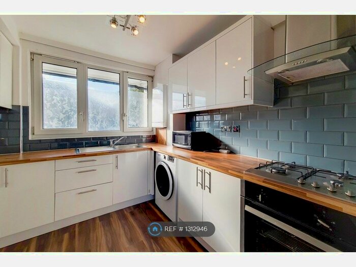 4 Bedroom Flat To Rent In Cluny Estate, London SE1