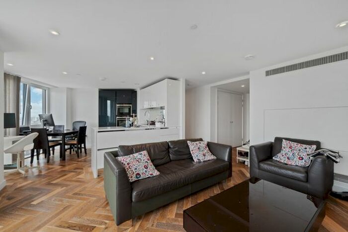 2 Bedroom Flat To Rent In Eagle Point, City Road, London, EC1V