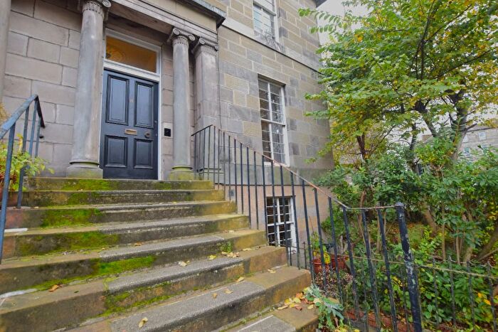 1 Bedroom Flat To Rent In Vanburgh Place, Leith, Edinburgh, EH6