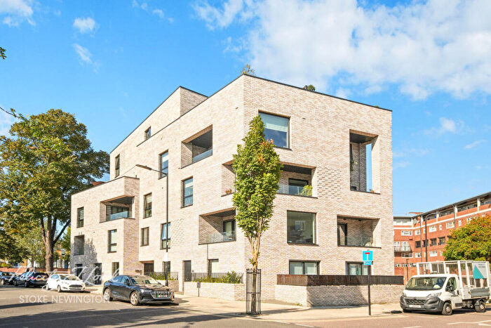 1 Bedroom Flat For Sale In Amhurst Road, London, N16