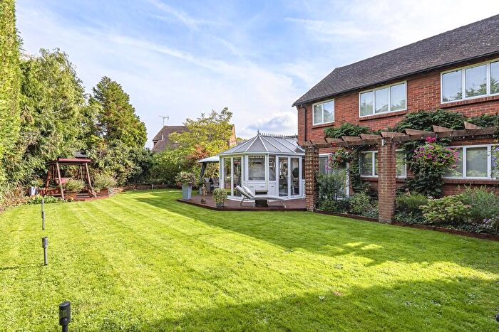 4 Bedroom Detached House For Sale In London Road, Milton Common, Thame, OX9