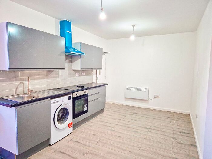 2 Bedroom Flat To Rent In Heathway, Dagenham, RM9