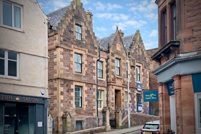 Studio To Rent In King Street, Crieff, Perthshire, PH7