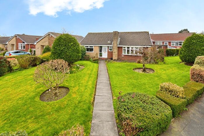 2 Bedroom Bungalow For Sale In Beaumont Drive, Bolton, Greater Manchester, BL3