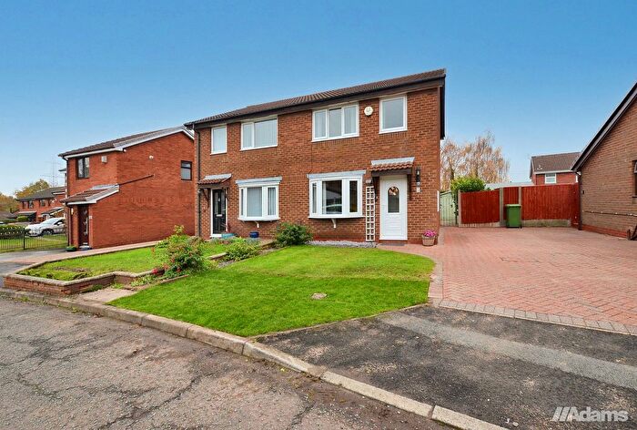 3 Bedroom Semi-Detached House For Sale In Aldersey Close, Runcorn, WA7