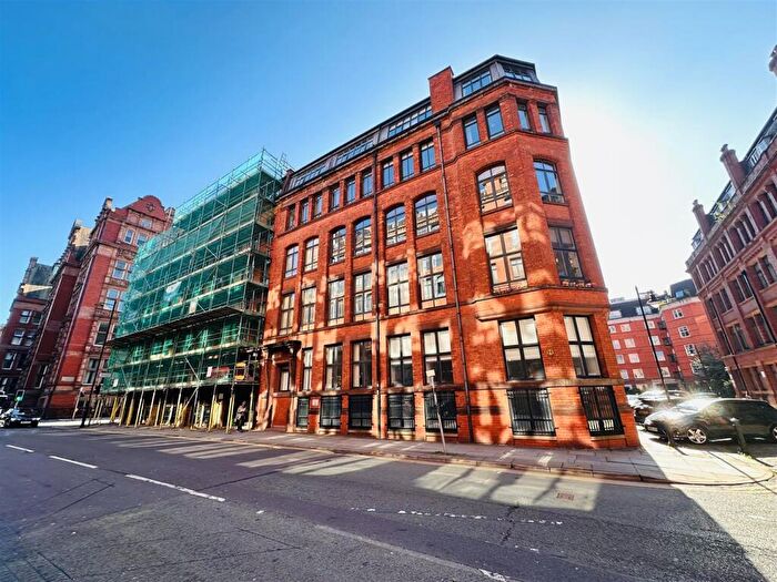 1 Bedroom Apartment To Rent In Whitworth House, Whitworth Street, Manchester, M1