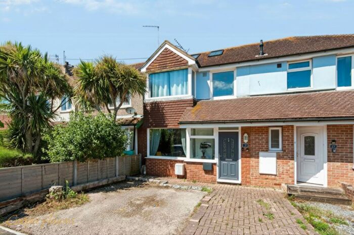 3 Bedroom Terraced House For Sale In North Street, Wick, BN17