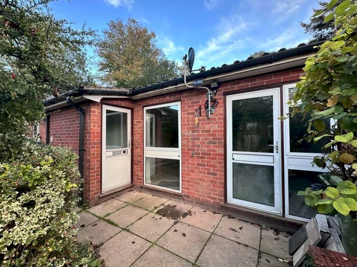 1 Bedroom Bungalow To Rent In Yarmouth Road, Norwich, NR7