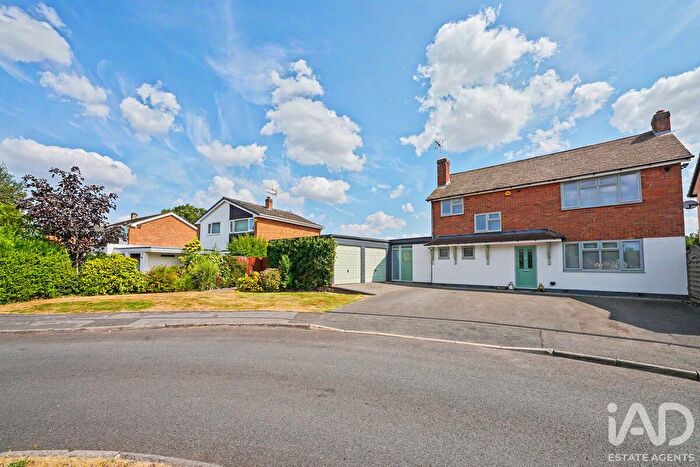 4 Bedroom Detached House For Sale In Sunnyside Lane, Coventry, CV7