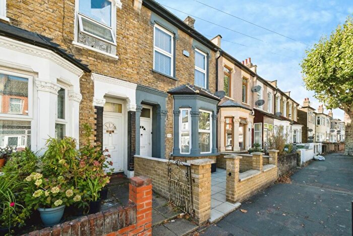 3 Bedroom Terraced House For Sale In Dersingham Avenue, Manor Park, London, E12
