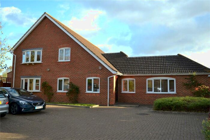 2 Bedroom Apartment To Rent In Longfield Road, Twyford, Reading, Berkshire, RG10