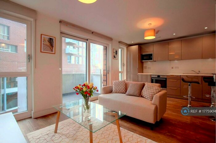 Studio To Rent In Hannaford Walk, London, E3