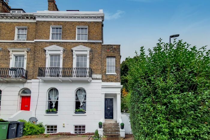 1 Bedroom Flat To Rent In Stockwell Terrace, Stockwell, SW9