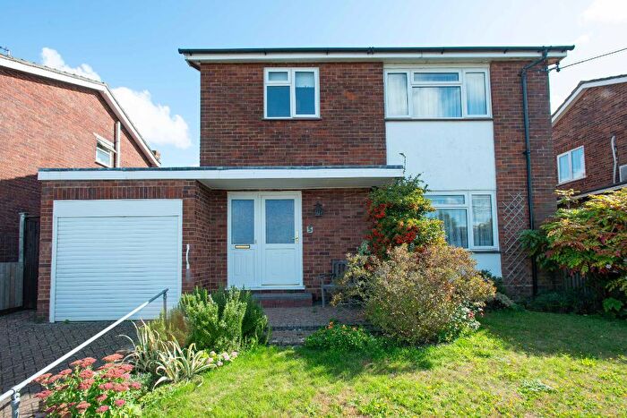 3 Bedroom Detached House For Sale In Oak Road, Green Street Green, Orpington, Kent, BR6
