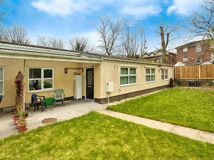2 Bedroom Semi-Detached Bungalow To Rent In Alexandra Road, Waterloo, Liverpool, L22