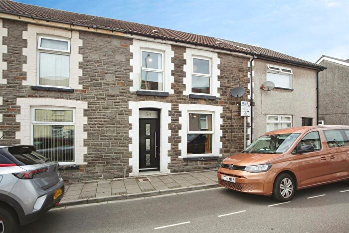 3 Bedroom Terraced House For Sale In East Street, Pontypridd, CF37