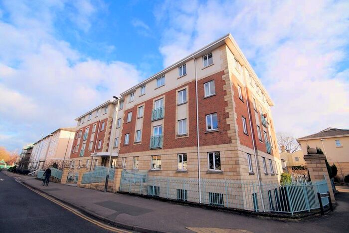 2 Bedroom Flat To Rent In Sheldons Court, Winchcombe Street, Cheltenham GL52