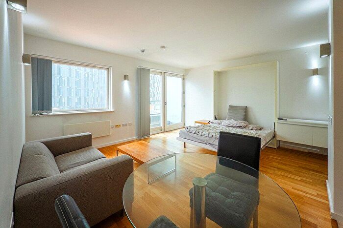 Apartment To Rent In Lumiere Building, City Road East, Castlefield, M15