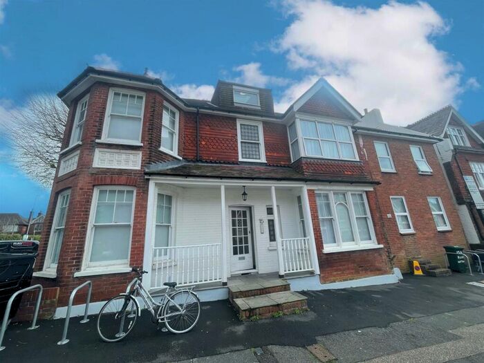 Apartment To Rent In Caburn Road, Hove, BN3