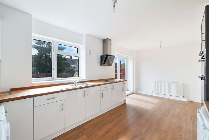 3 Bedroom End Terrace House For Sale In Laxton Gardens, Merstham, Redhill, RH1