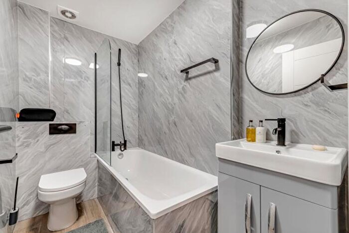 Apartment To Rent In Abbey Road London, NW8