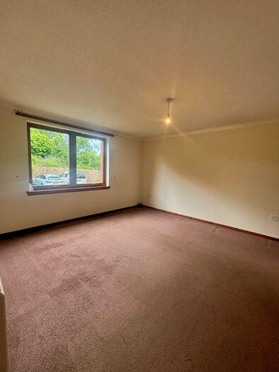 2 Bedroom Flat To Rent In Colton Court, Dunfermline, KY12