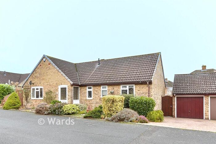 3 Bedroom Detached Bungalow For Sale In Bumbles Close, Rochester, Kent, ME1