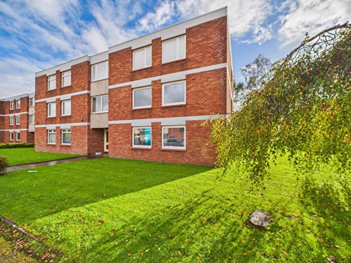 3 Bedroom Flat For Sale In The Limes, Wellington Place, Frenchay, Bristol, BS16