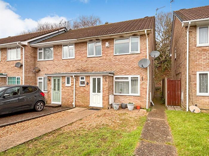 3 Bedroom End Terrace House For Sale In Symes Road, Hamworthy, BH15