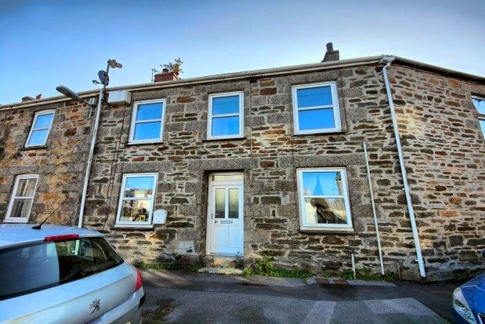 2 Bedroom Property To Rent In St. Johns Road, Helston, TR13