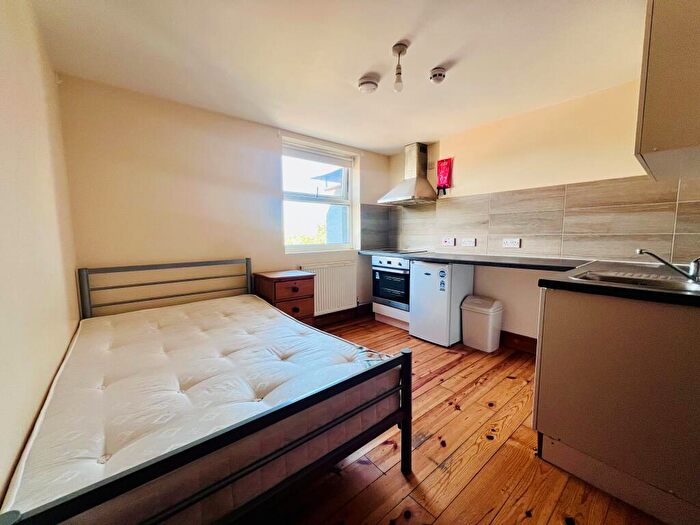 Studio To Rent In Holloway Road, Archway, N19