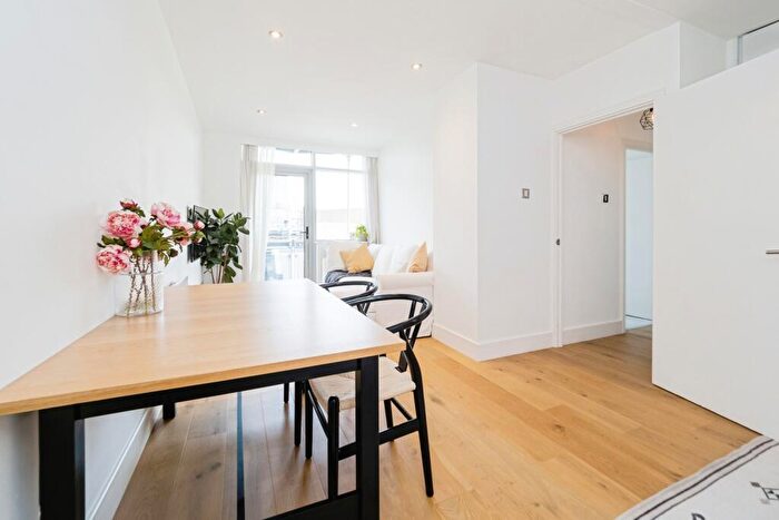 2 Bedroom Flat For Sale In Gerry Raffles Square, London, E15