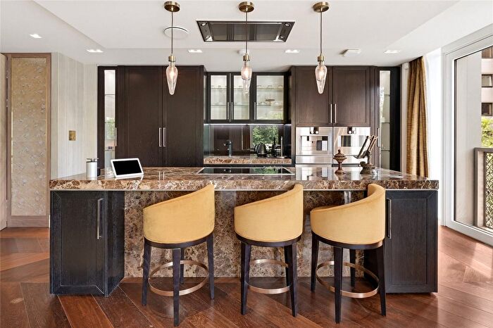 3 Bedroom Flat For Sale In Strand, Covent Garden London, WC2R