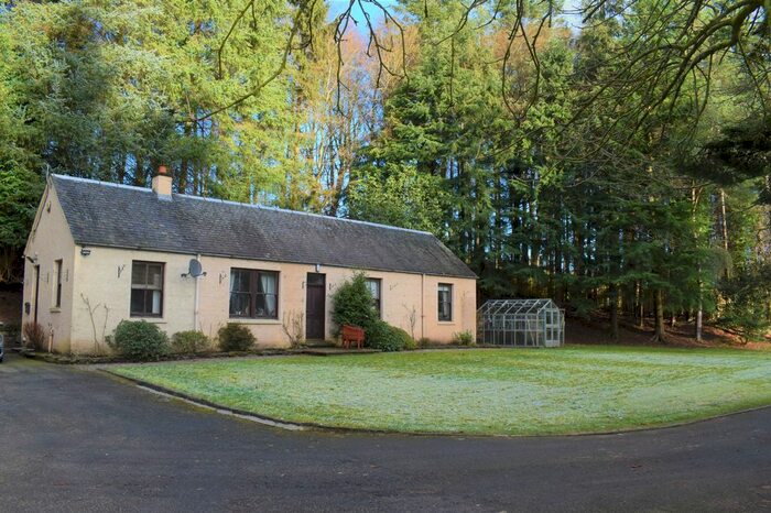 3 Bedroom Detached Bungalow To Rent In Milngavie Road, Strathblane, Glasgow, G63