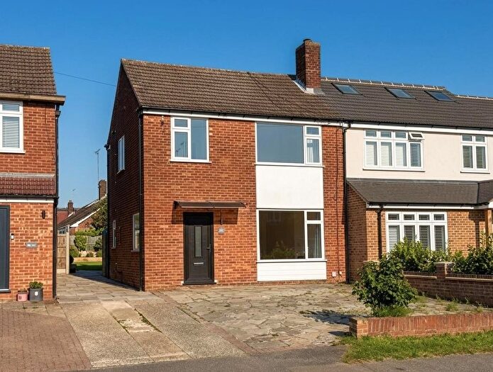 3 Bedroom Semi-Detached House For Sale In Long Ridings Avenue, Hutton, Brentwood, CM13