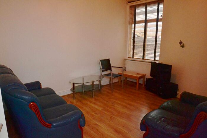 4 Bedroom Terraced House To Rent In Standish Road, Fallowfield, Manchester, M14