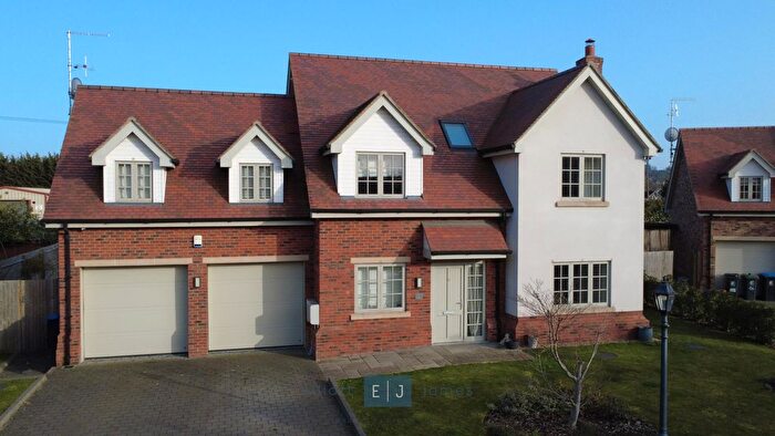 5 Bedroom Detached House For Sale In Beechview Drive, Waltham Abbey, EN9