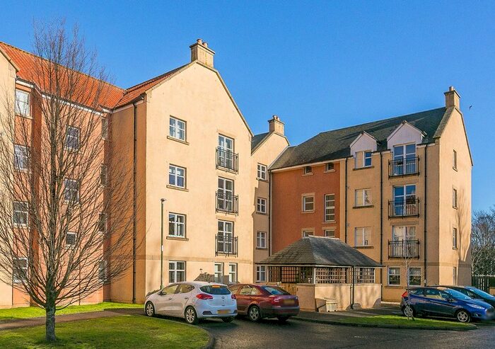 3 Bedroom Flat For Sale In The Maltings, Haddington, EH41