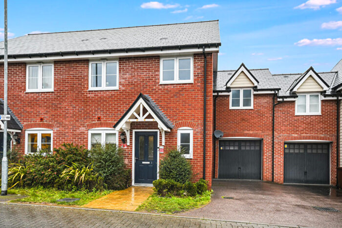 3 Bedroom Terraced House For Sale In Little Dumplings, Broomfield, Chelmsford, CM1