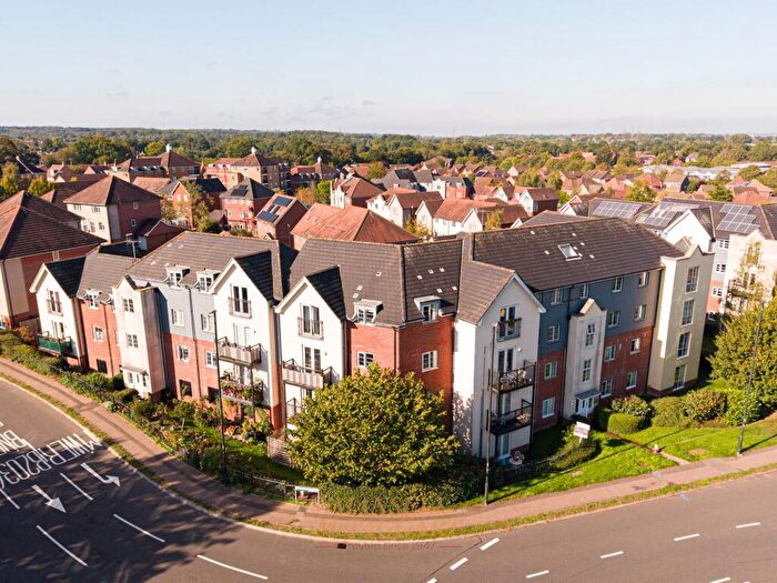 2 Bedroom Flat For Sale In Grayrigg Road, Maidenbower, RH10