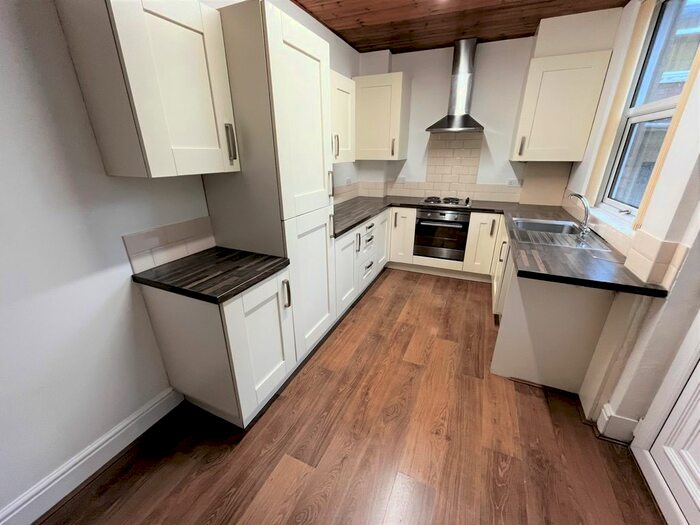 4 Bedroom Terraced House To Rent In Inkerman Street, Ashton-On-Ribble, Preston, PR2